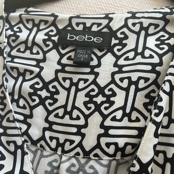 bebe Blalck and white Greek-print Shorts Romper/Jumper - Picture 4 of 6